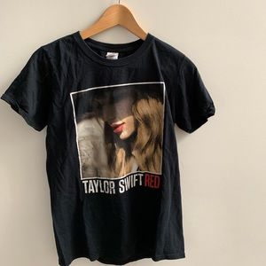 Vintage Taylor Swift RED Concert t-shirt